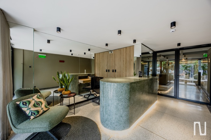 24 hour reception